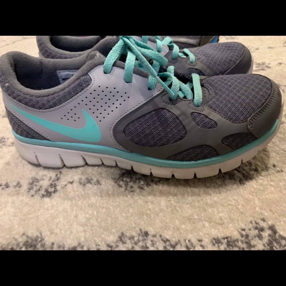 Women’s Nike shoes